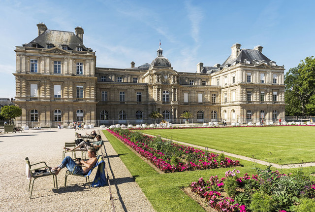 Palais du Luxembourg à Paris avec ses jardins ouverts au public